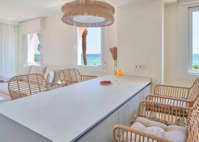 Sea Suite Beachfront